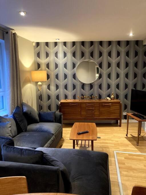 شقة غلاسغو  في Stylish 2 Bed Accessible Flat Perfect Location المظهر الخارجي الصورة